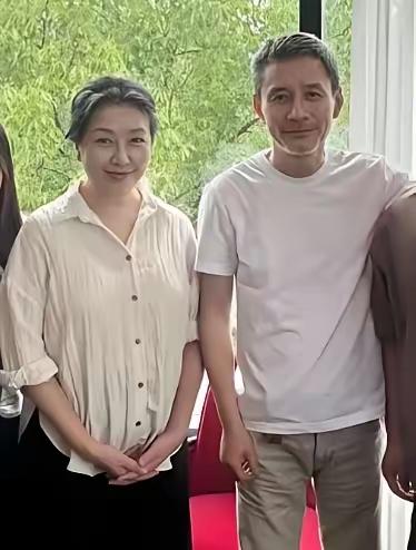 江珊的审美让人很疑惑，田小洁比高曙光强在哪里？放着一表人才的高曙光不要，非要跟一