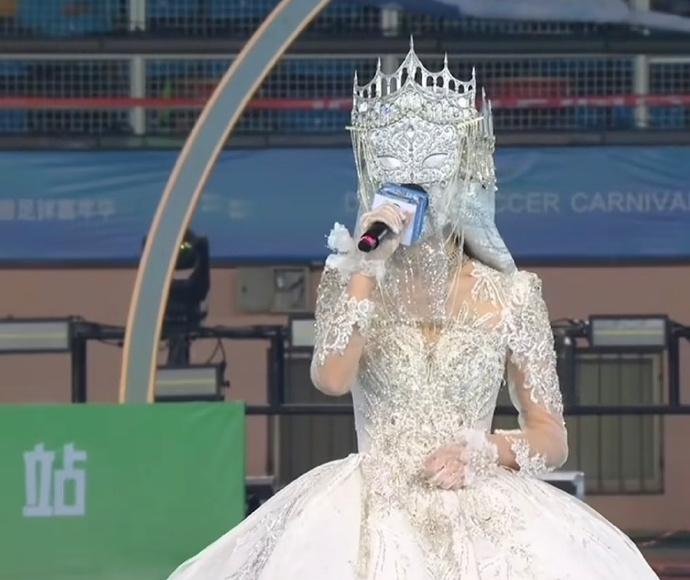 旺仔小乔，彻底翻车了！3月30日，曾经拥有千万粉丝的网红旺仔小乔，突然冲上了