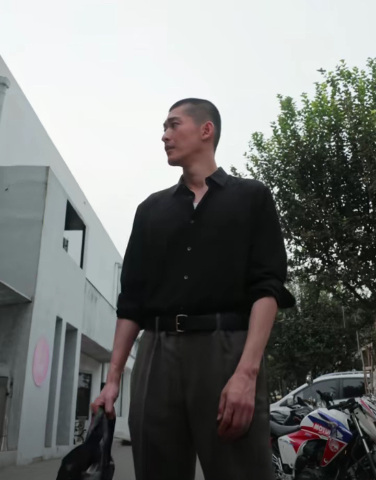张翰终于演对角色了寸头挺好的头一次看张翰这一面只