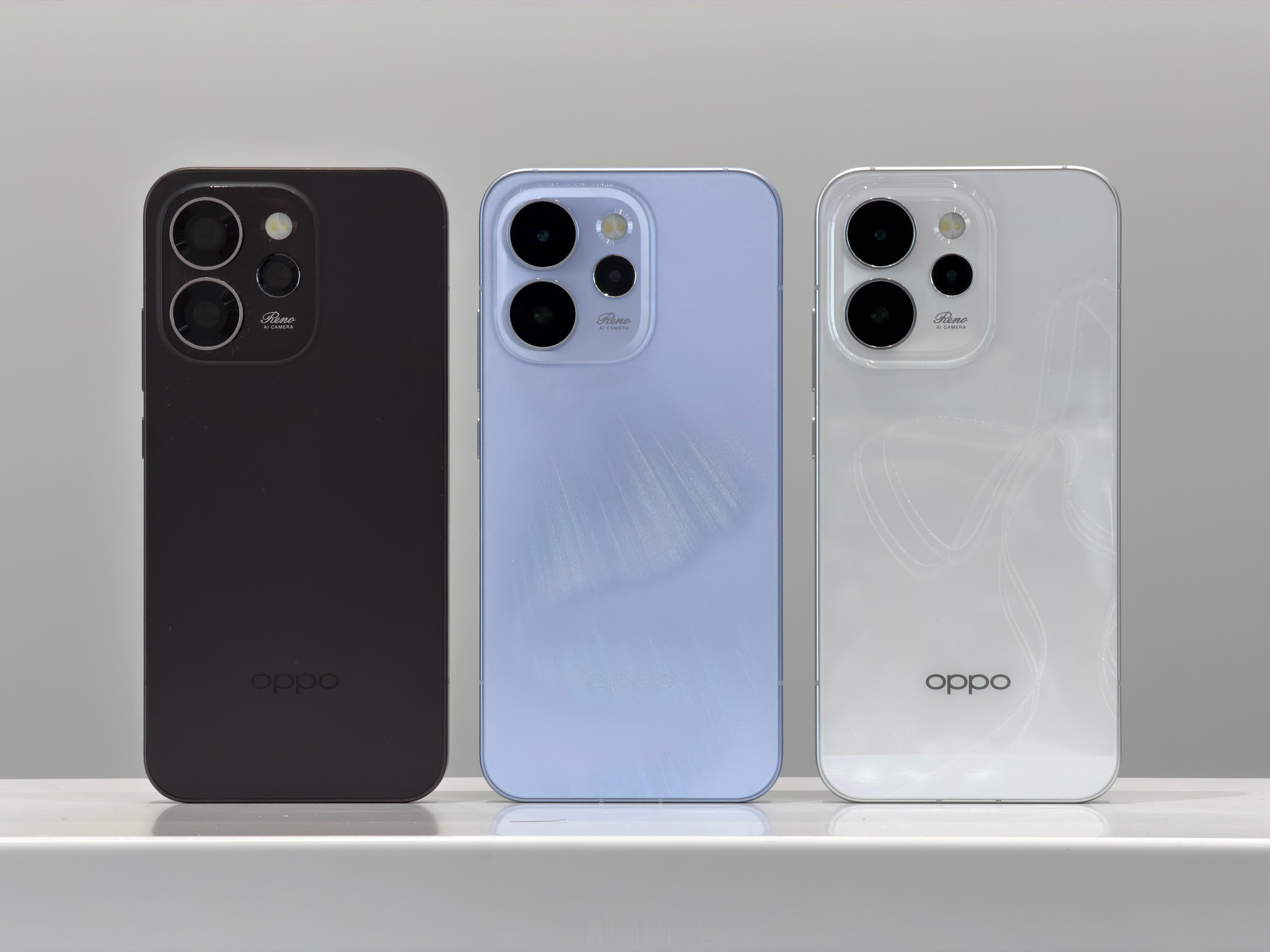 OPPOReno15系列发布会马上开始，摄像头Deco延续Reno系列家族设