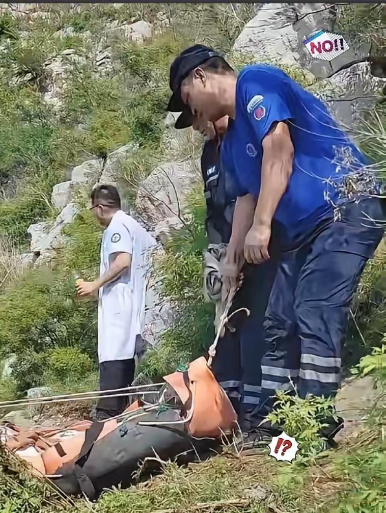光是想起程梦圆两位哥哥抬着她下山的画面，心里就堵得喘不上气，这是兄长留给妹妹最后