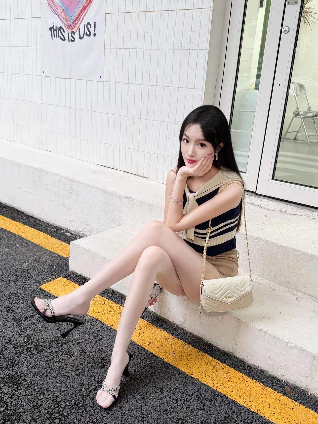 这剧情太过俗套你的爱就像是慢性毒药穿搭ootd穿搭