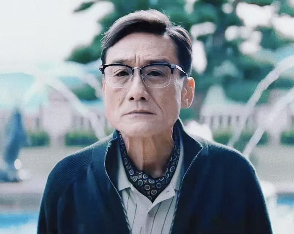 我宣布！《空枪》里最扛戏的演员出现了！不是主角朱一龙，也不是檀健次，而是演资本大佬陈辉延的梁家辉！梁