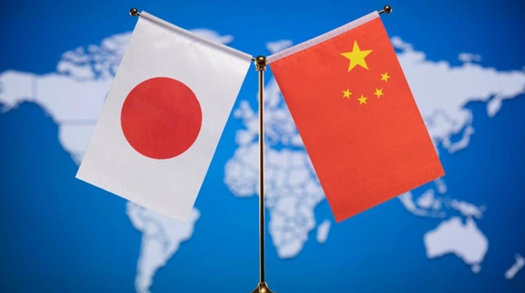 中国现在之所以不和日本打，不是因为中国自己太软弱，也不是为了和平想放过日本，更不