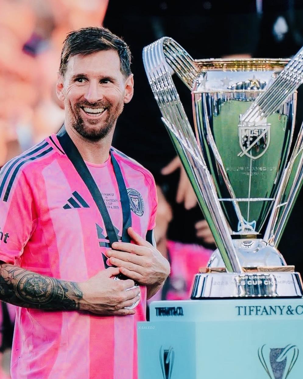 🇺🇸🤯梅西在迈阿密国际享受的超乎想象的福利：🔸球员年薪2040