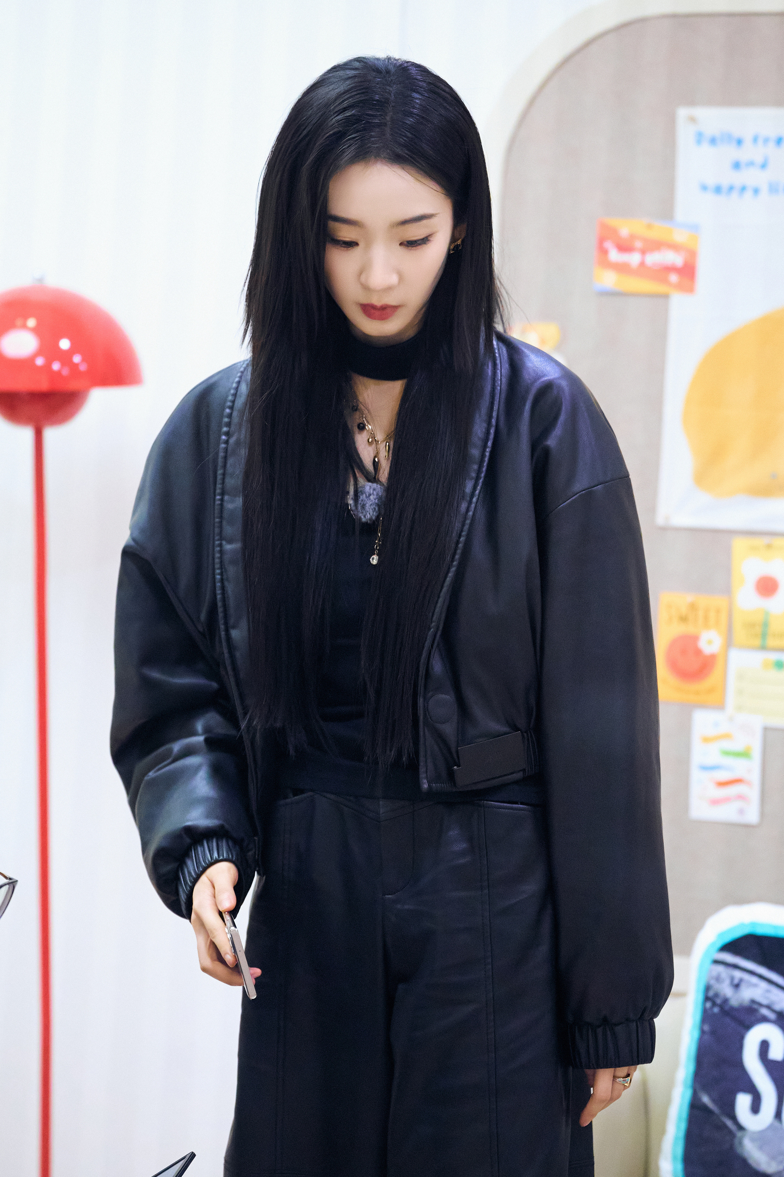 张艺凡人形高光板张艺凡​​​