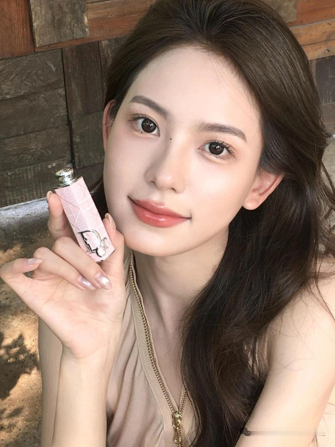 心，只有一颗。人，只有一生。心灵的愉悦，来自精神的富有，简单的快乐，来自心态的知