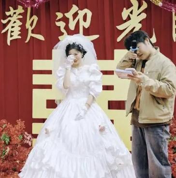 山东青岛，女子拼车的时候认识了一个男子，两人忍不住发生了关系。后来女子怀孕了想结