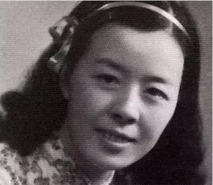 1964年12月22日，曾国藩胞弟曾国潢的曾孙女曾昭燏，登上了南京灵谷寺，从66