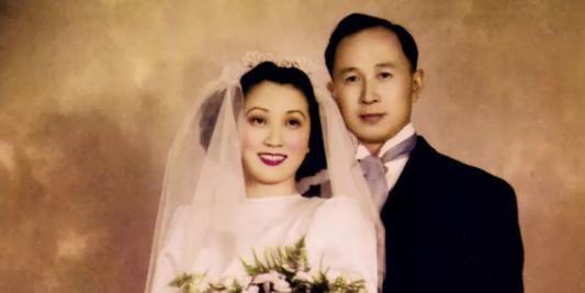 1947年，刚回国的钱学森对妹妹表白：“蒋英，要不，你嫁给我吧！”蒋英果断拒绝：