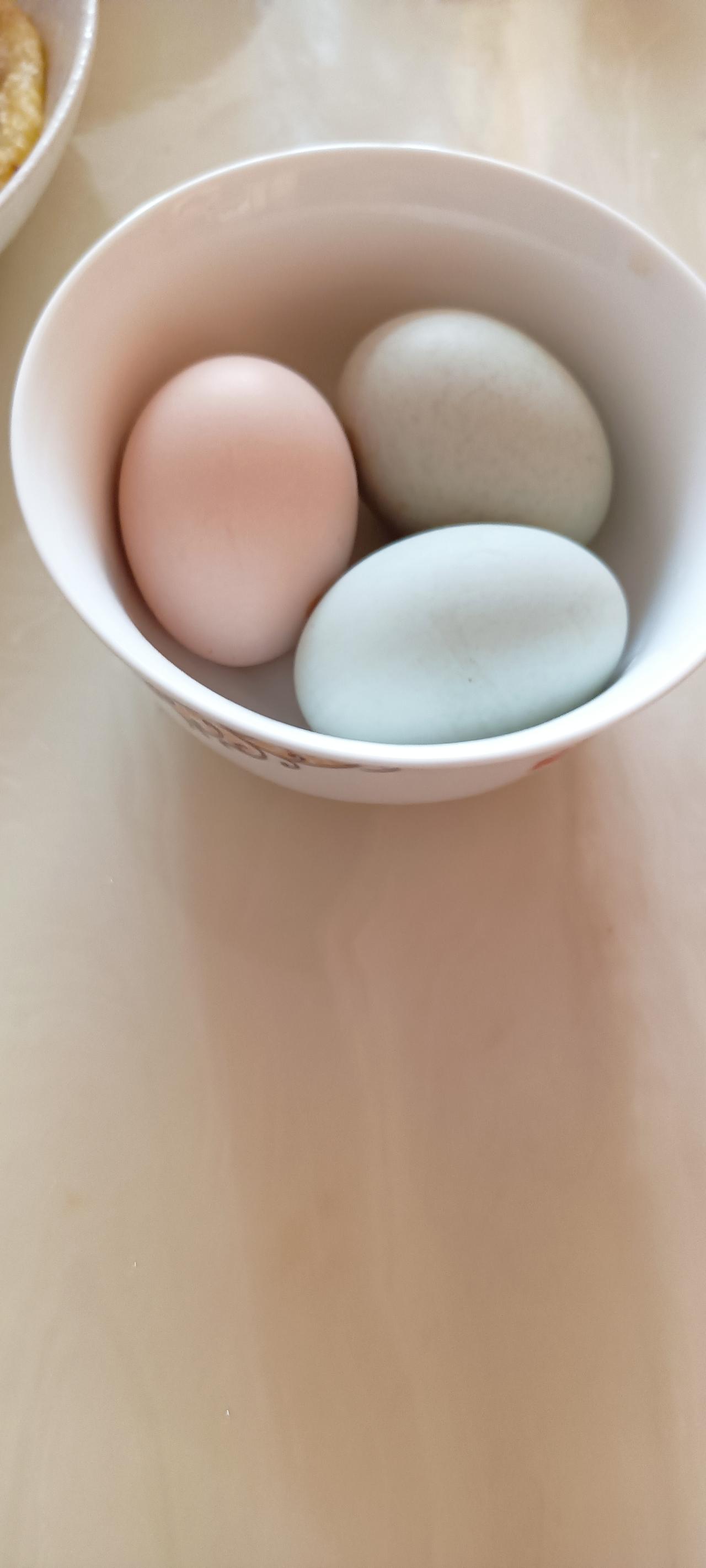 有好友问我，你老公的早餐包饺子了吗？他愿意吃饺子，自己从来都不会包饺子，一窍不