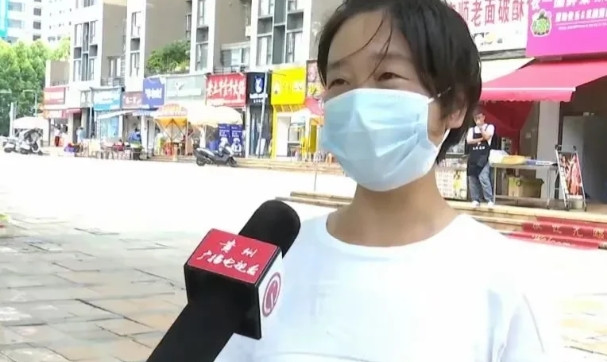 贵州贵阳，安女士在便利店当收银员，老板承诺最低工资3200元，但安女士连续上班3