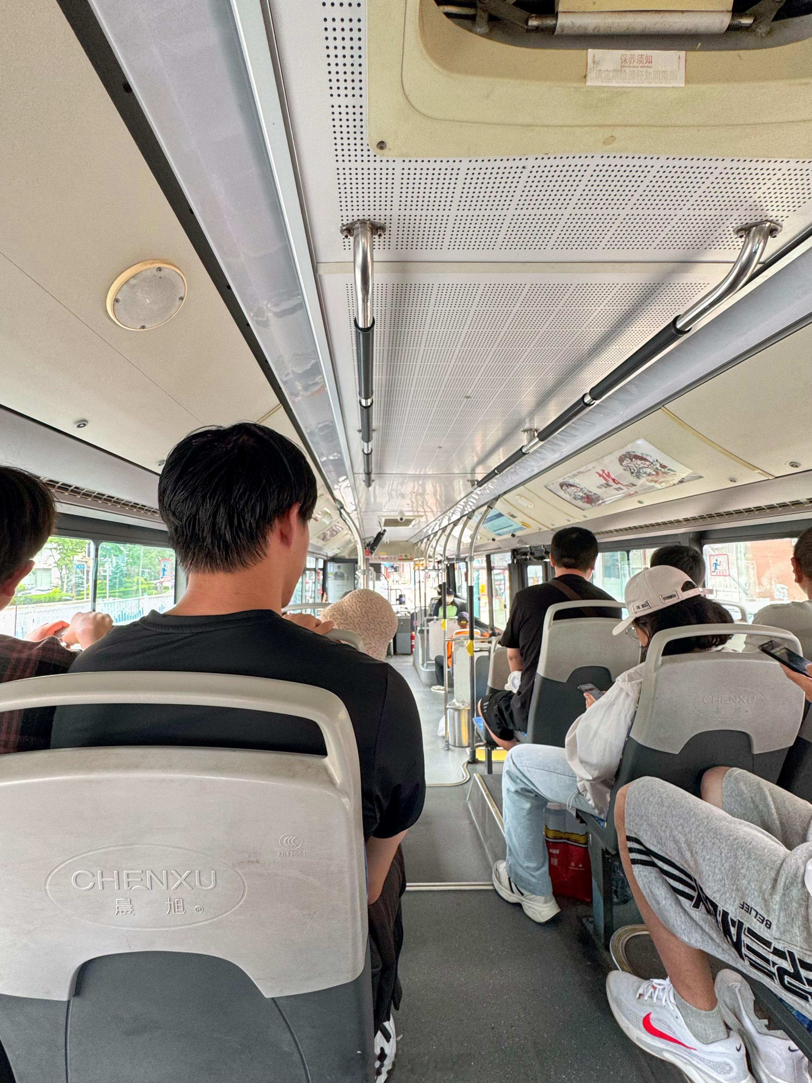 我真的从来没想过这辈子还能再见到长江子弹头通道电车落地大连的第一刻立刻飞奔赶去看