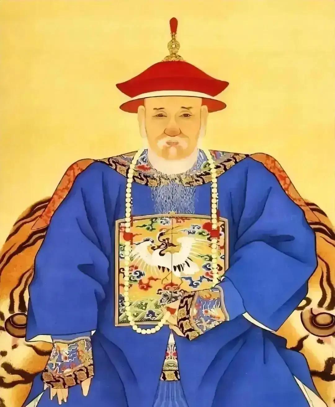康熙盯着被铁链锁住的鳌拜，问出了8年的疑惑：“你手握40万大军，为何不反？”这位
