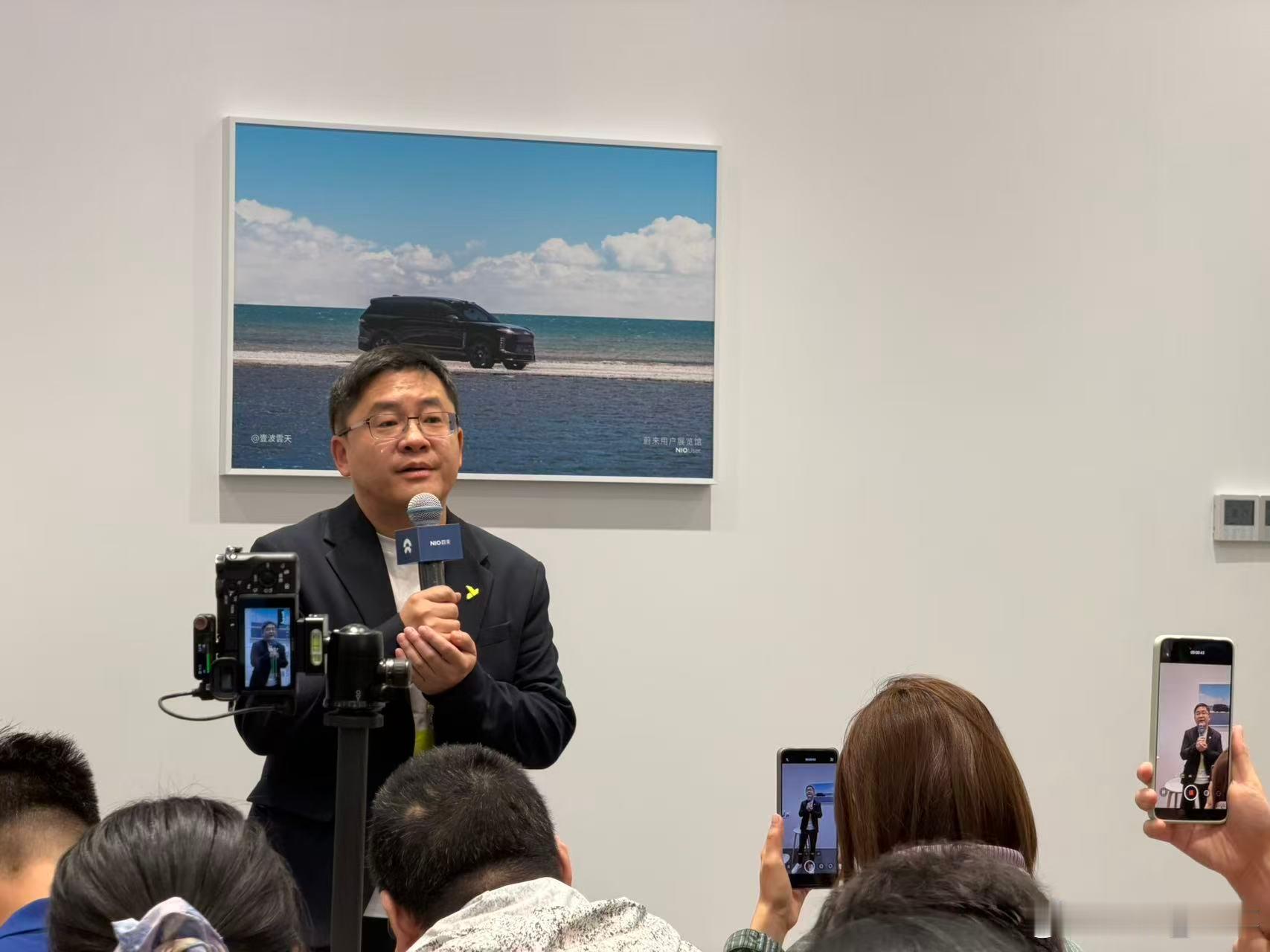 关于萤火虫的城市NOA的问题。萤火虫金舸：萤火虫其实22年初就立项了，基于那个时