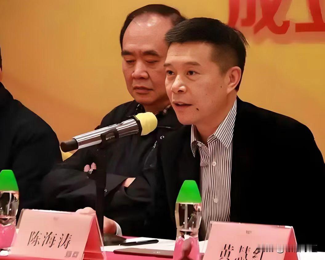 真是没想到呀，广东连续两年止步8强，成绩未达预期，虽然赢利排联盟首位，可投资人陈
