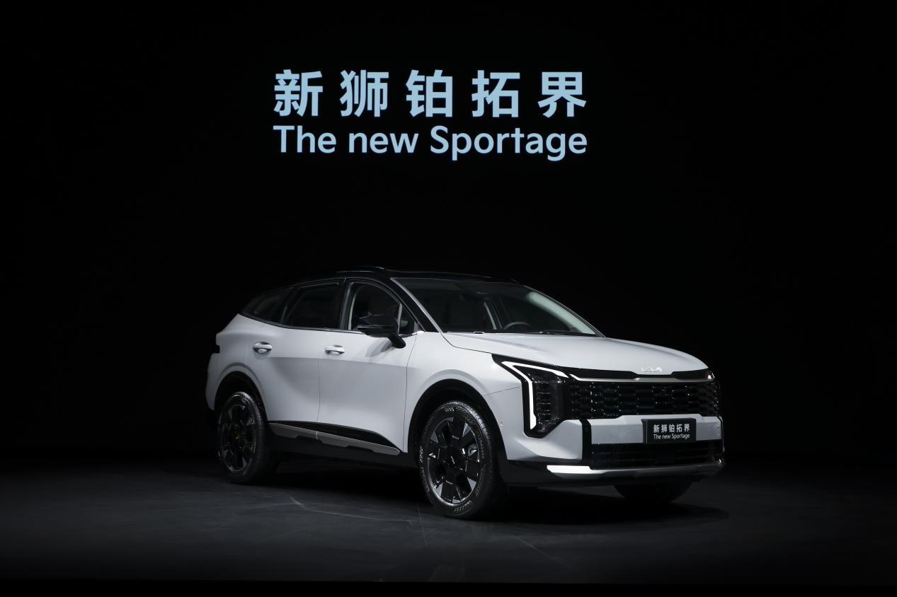11月21日，起亚新狮铂拓界首发亮相，EV5Weekender(探享者)、赛图