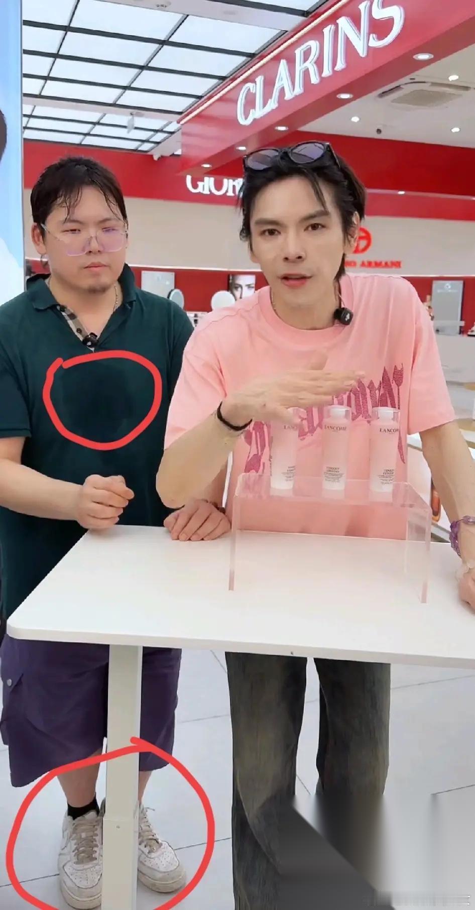 怪不得向太不愿接纳向佑的老婆，原来是有原因的，不是因为比向佑大10岁，也不是