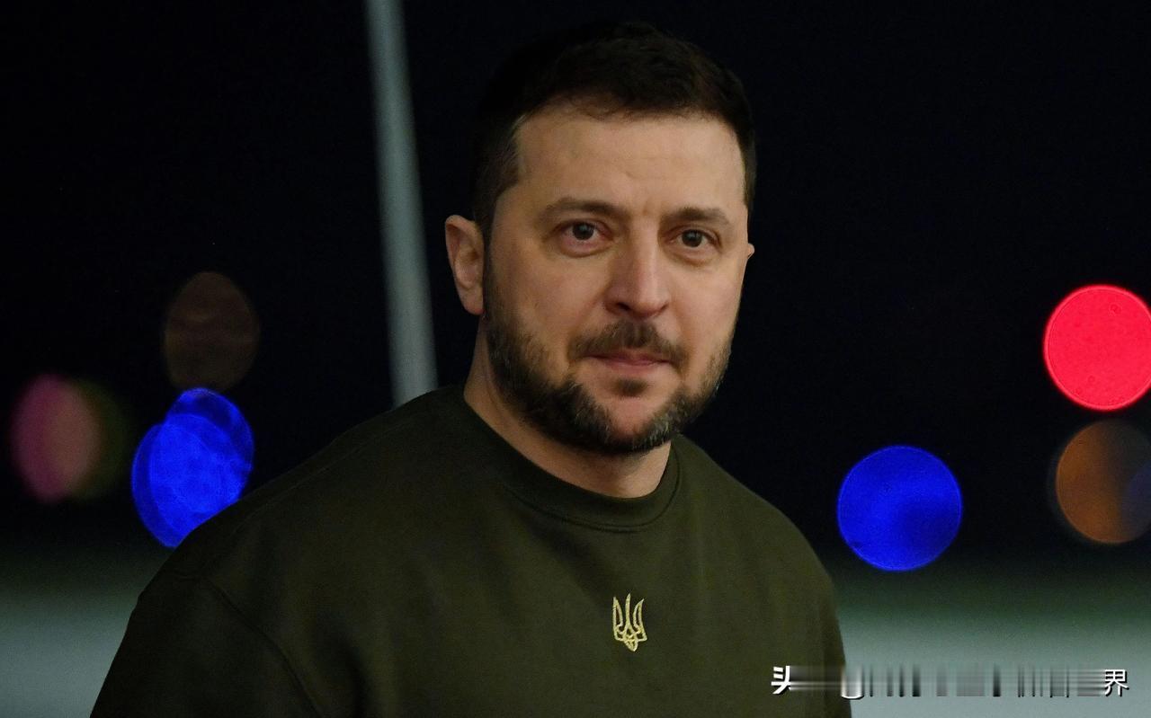 乌军一直对民众宣称他们是胜利的，所以撤出顿巴斯地区，对乌克兰民众来说是难以接受的