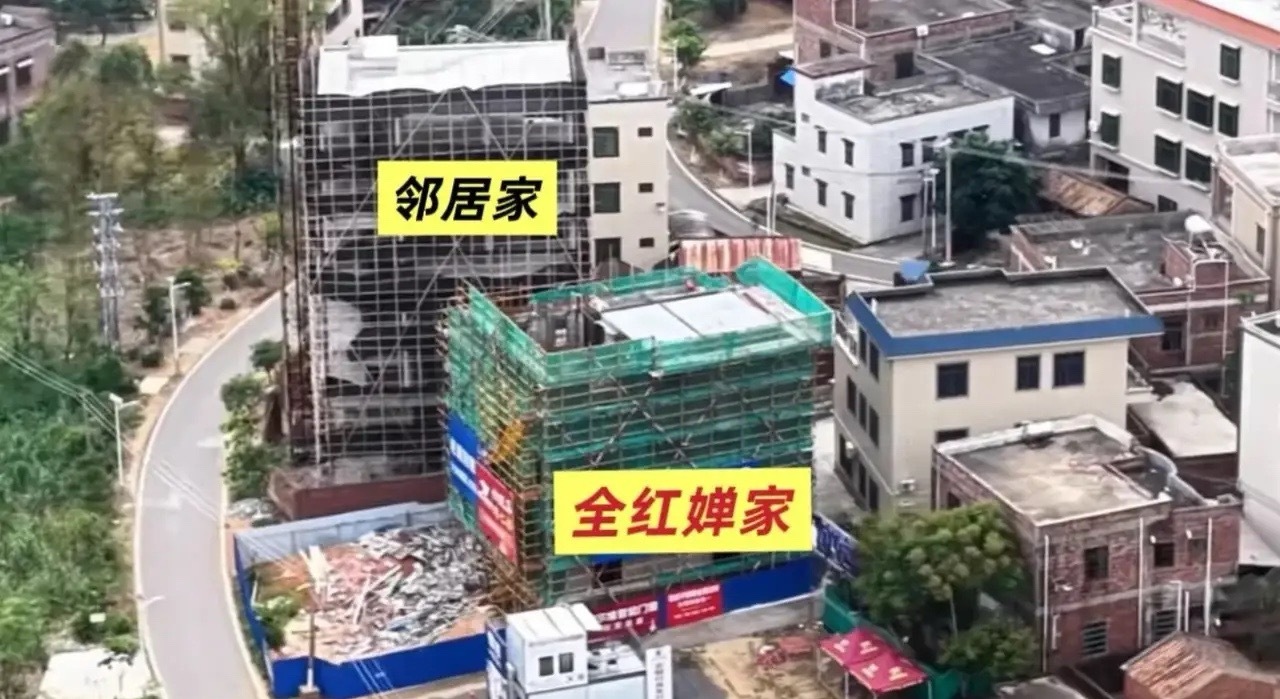 全红婵的邻居挺聪明的也，特地修的比奥运冠军的房子还要高第一眼，这个高的肯定是全红