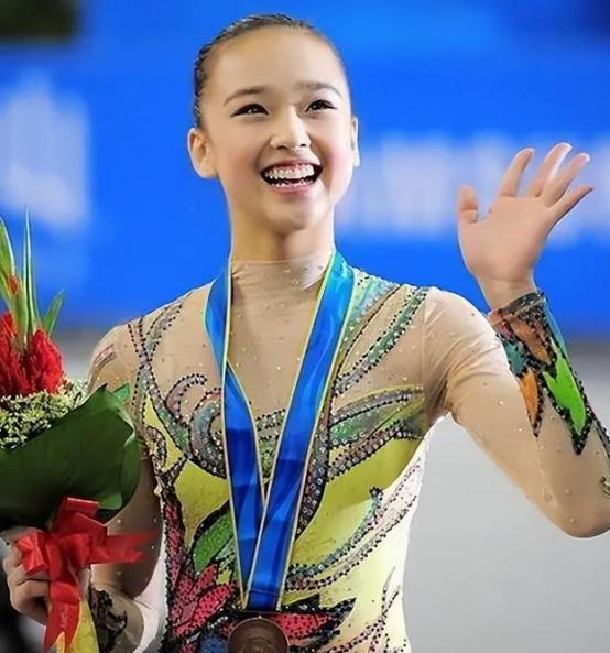 2002年5月，24岁的韩国“体操公主”许昭英，顶着父母的反对，执意嫁给了中国体