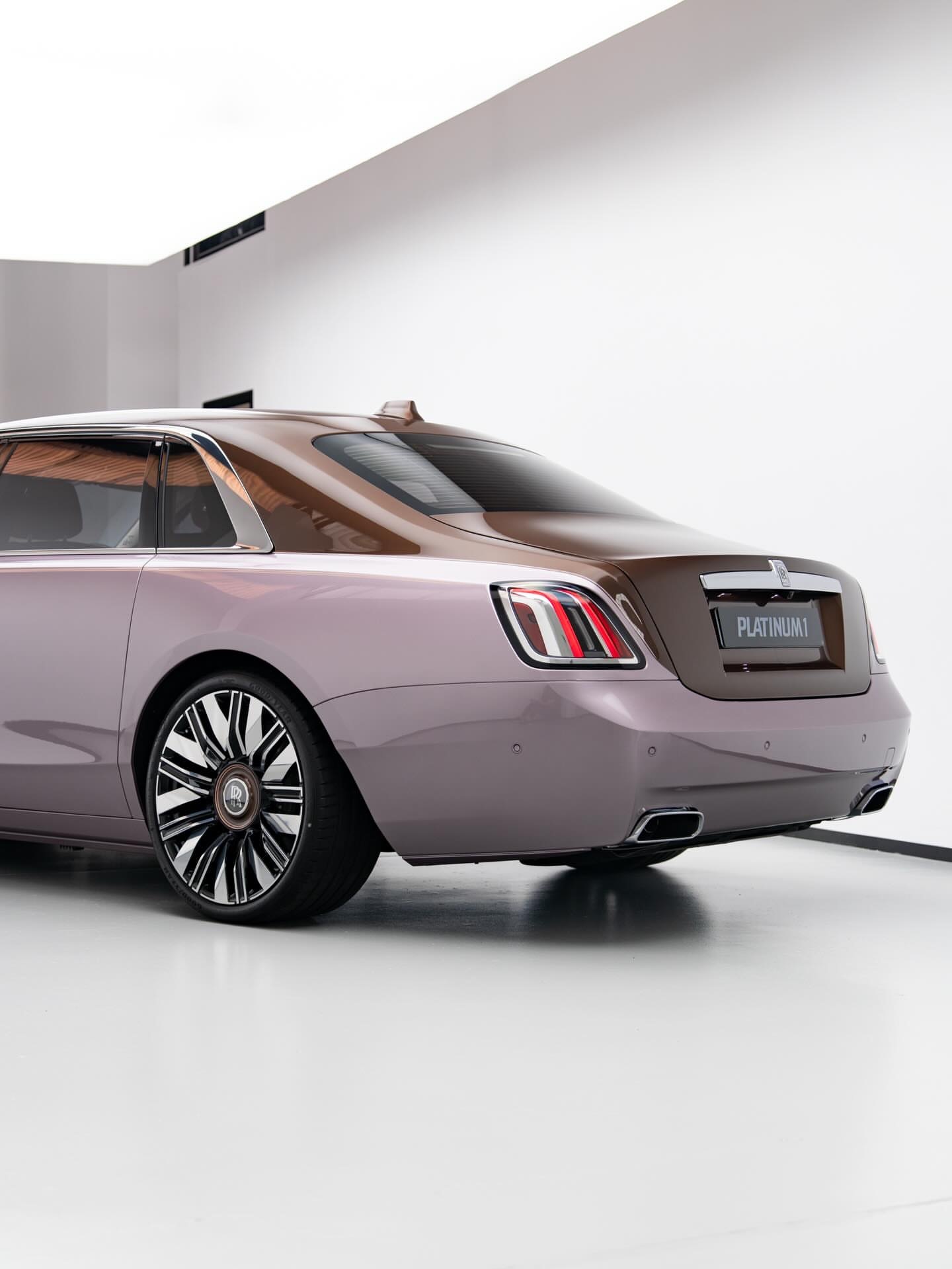 Car时尚劳斯莱斯古思特这辆古思特现已采用全车XPEL漆面保护膜进行防护每