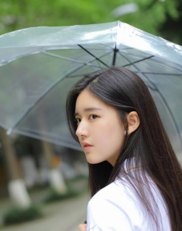 赵露思考古早期校园写真