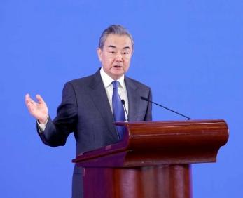 这次荷兰没有跟着美国的脚步走，直接找了东大，目的就是要跟东大另起灶炉重新建立关系