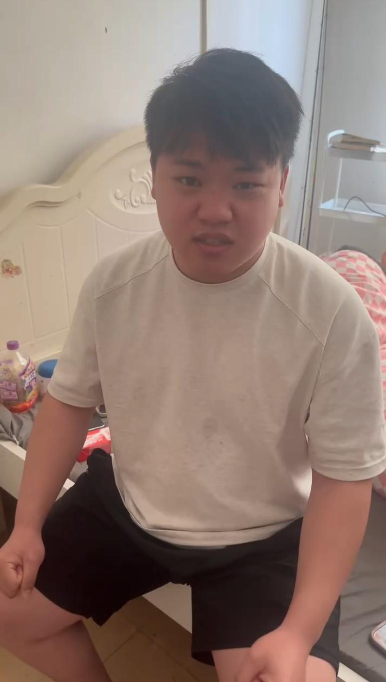 人贩子“梅姨”落网 受害者激动到吐了