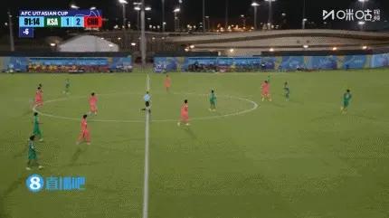 U17亚洲杯，何思凡再次爆发了，一传一射发挥完美。特别是伤停补时阶段，先是一个人