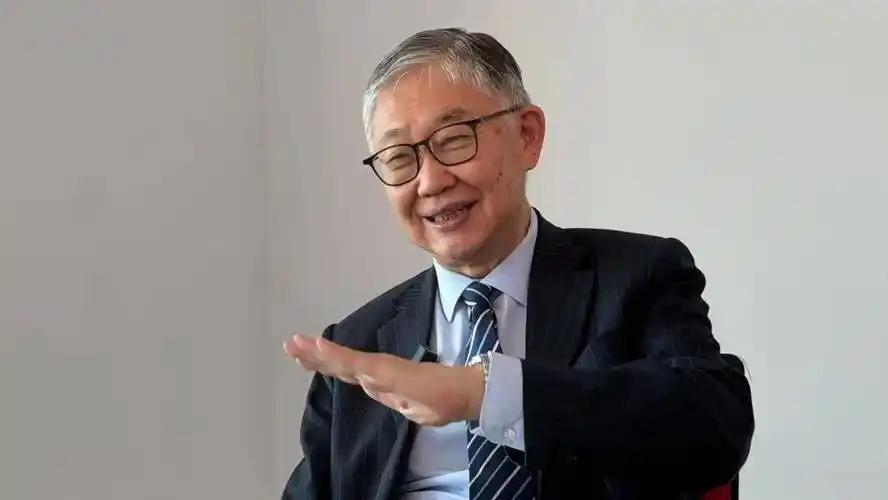 施永青这篇专栏，我读了两遍。第一遍以为看错了，第二遍确认没看错。他说香港年轻人不