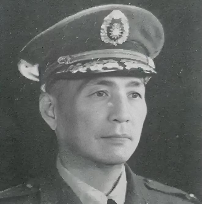 1998年秋天，台北故宫有人整理旧档案，发现一本旧日记。里面记录着1954年的事