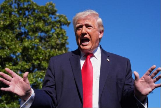 不想访华了？ 特朗普突然召回驻华大使，财长公开骂中国！不是不来了，是戏演给几