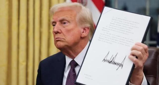 韩国一个军事专家，直接把话挑明了，他说，现在这个世界上，没有任何一个国家敢动，一