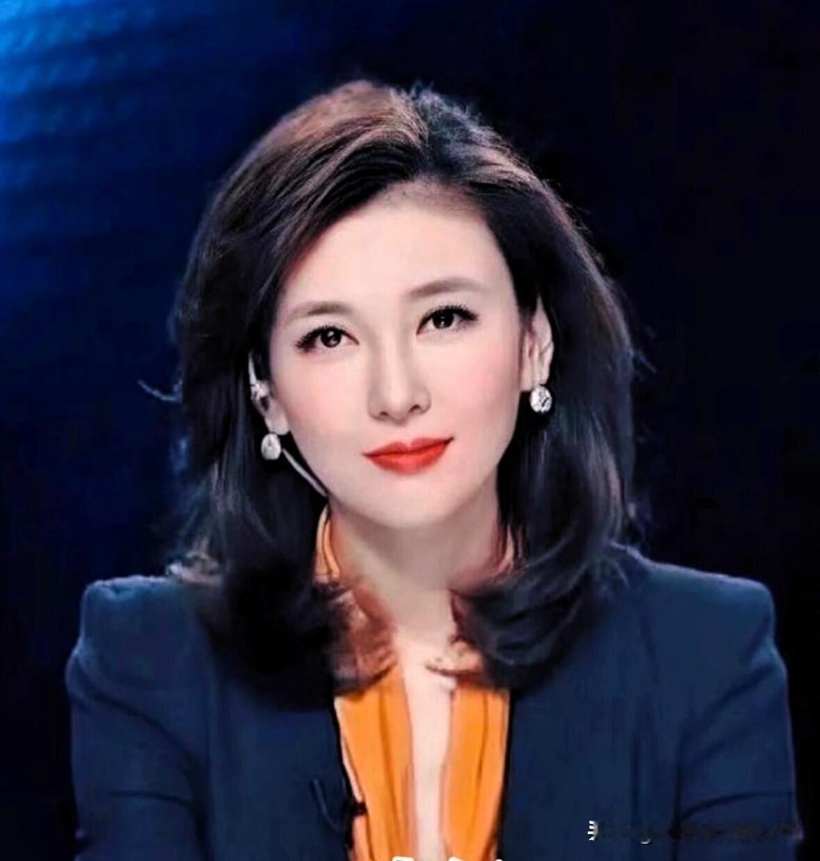 董卿、李红、李思思、蝴蝶，四位央视主持人中，你觉得谁是最漂亮，最有才艺的那一个呢