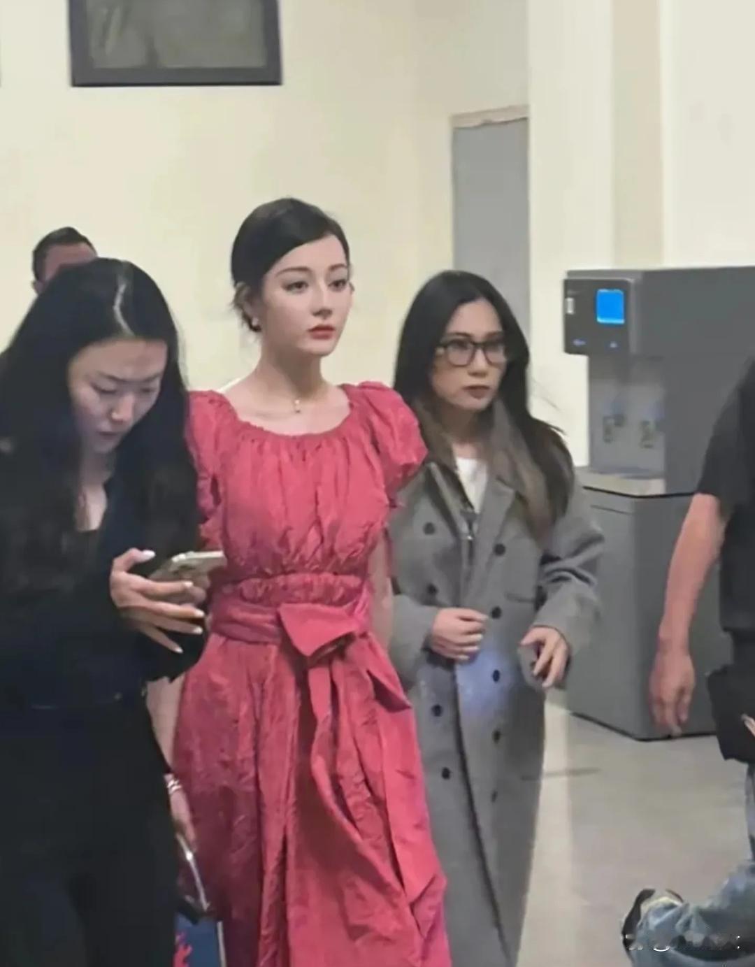 迪丽热巴这张照片你见过吗，本人美﻿⁠到像﻿⁠仙女⁠⁠下凡