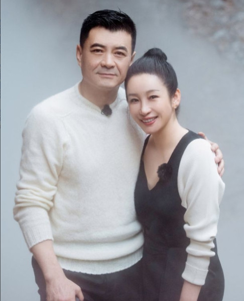 当年，秦海璐与身价20亿的李厚霖同居了四年。当她在思考是否嫁给他时，却突然收到了