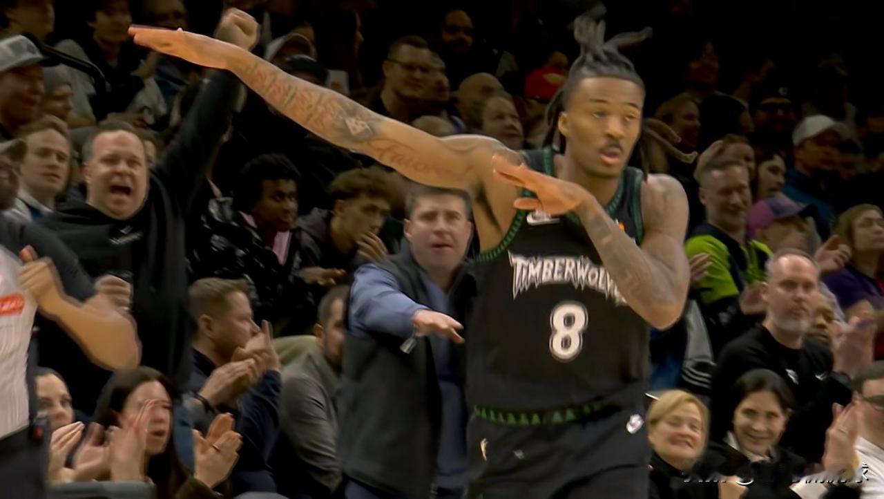 森林狼大将海兰德真是一个失误大王！在今天森林狼主场以123：111战胜雷霆的比赛