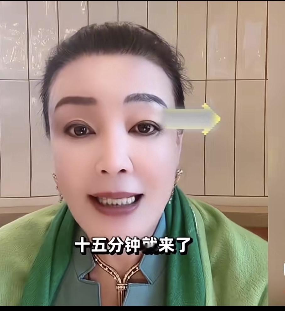 马筱梅的儿子七宝看来是报恩的。筱梅生之前直播时说：有点害怕。这是初为人母的通病。