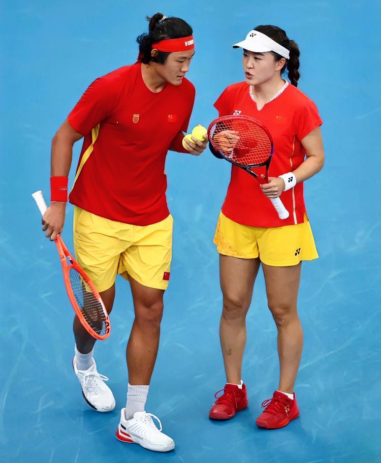 网友：好神奇的比分！！阿利亚西姆领衔的加拿大队也出局了！！…2026年网球