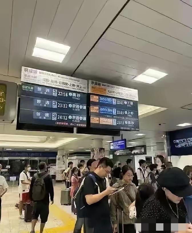 在国家大义面前，这些人的所作所为是真让人越想越窝火，完全对不起自己身为国人的身份