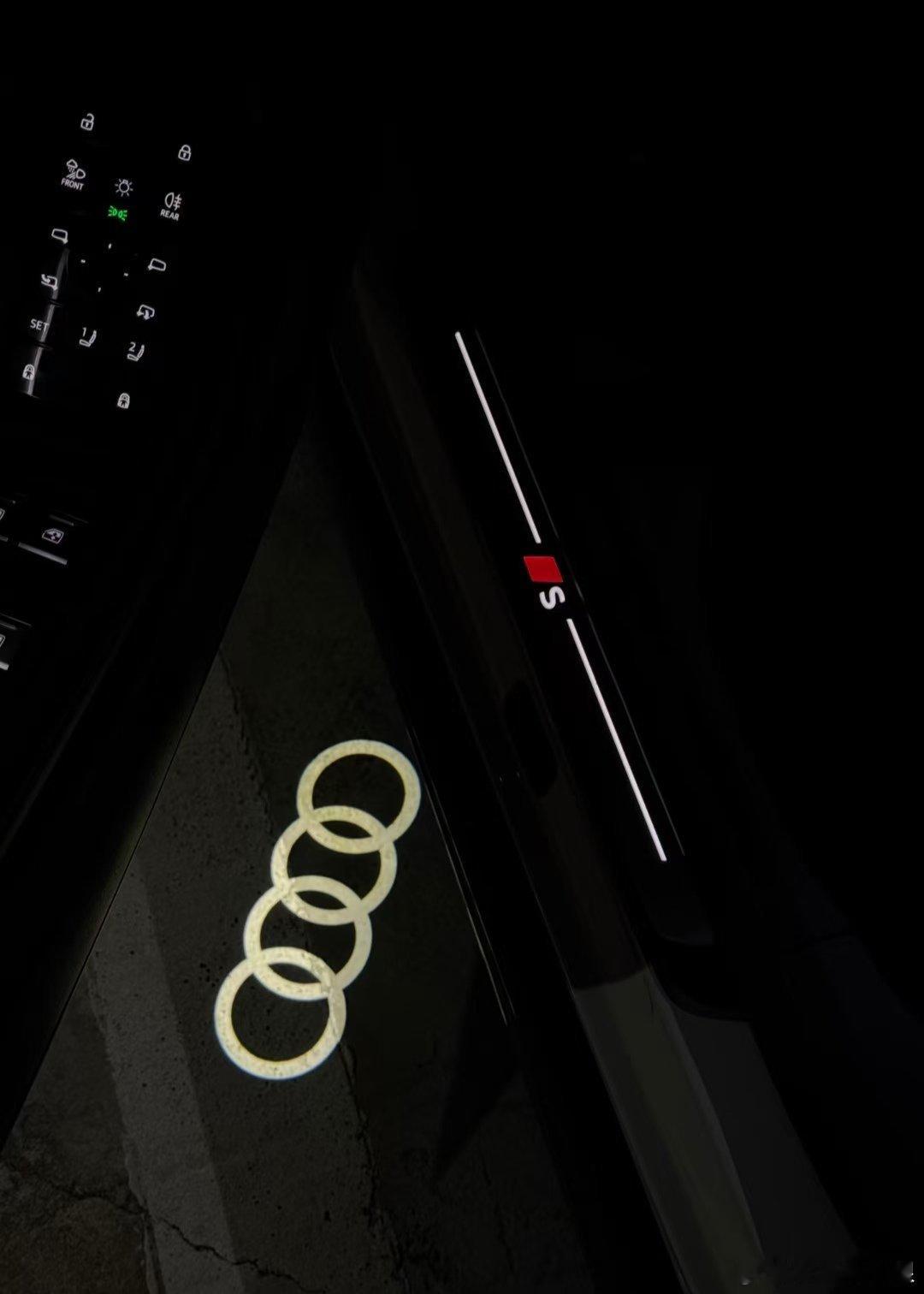 实拍上汽奥迪A5LSportback的瞬间，彻底被这台“最美燃油轿跑”的实力圈