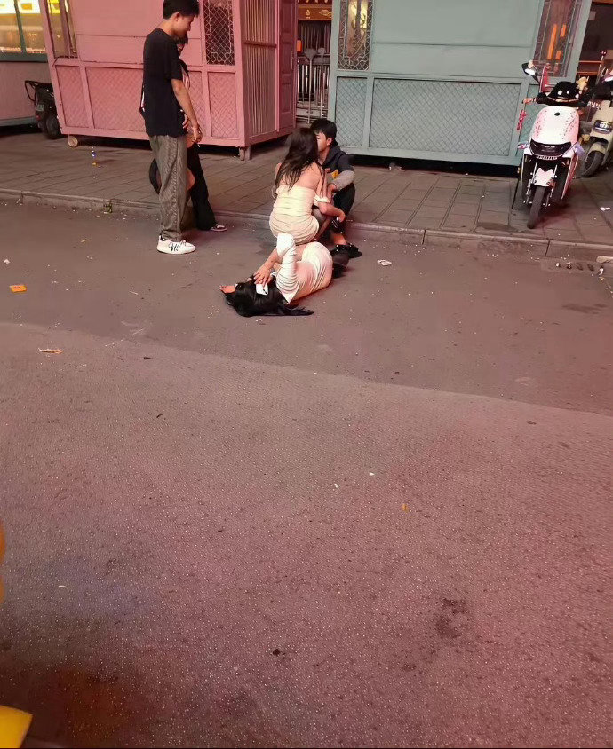 家长看到这个样子，不知心里会有多疼
