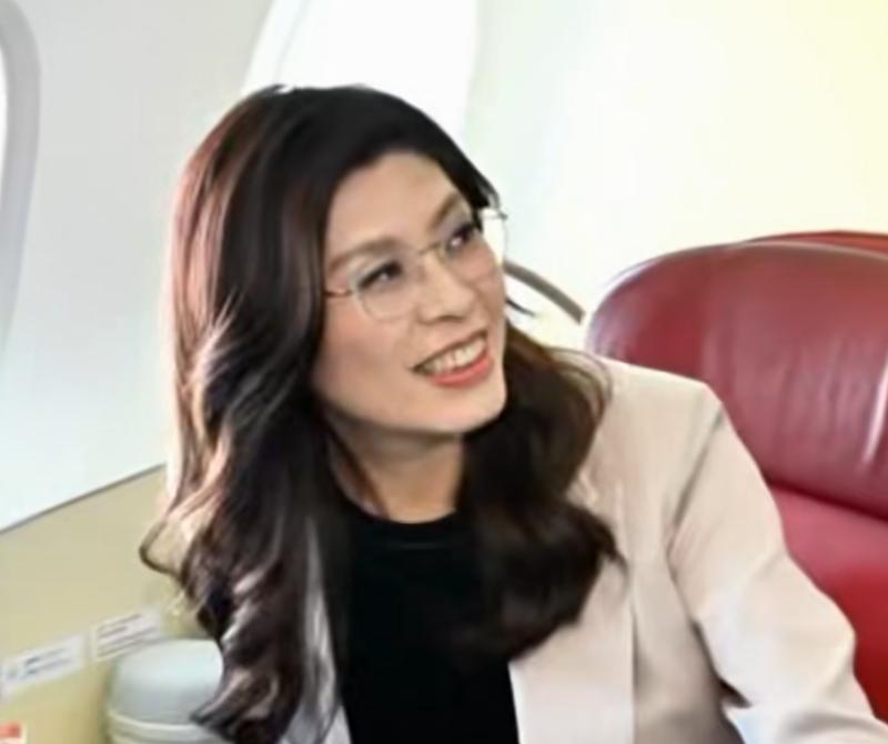 闭门会谈后，郑丽文提出台岛想要国际空间4月10号的重要会谈有一个小时左右的闭