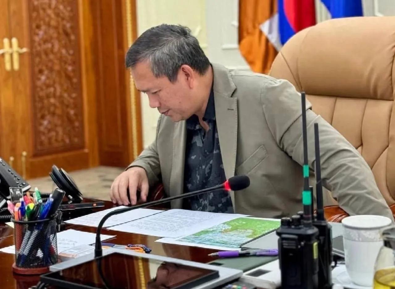 柬埔寨王室权力更迭，家族内斗加剧，下一任谁当国王？。洪森今年70多岁了，他儿子