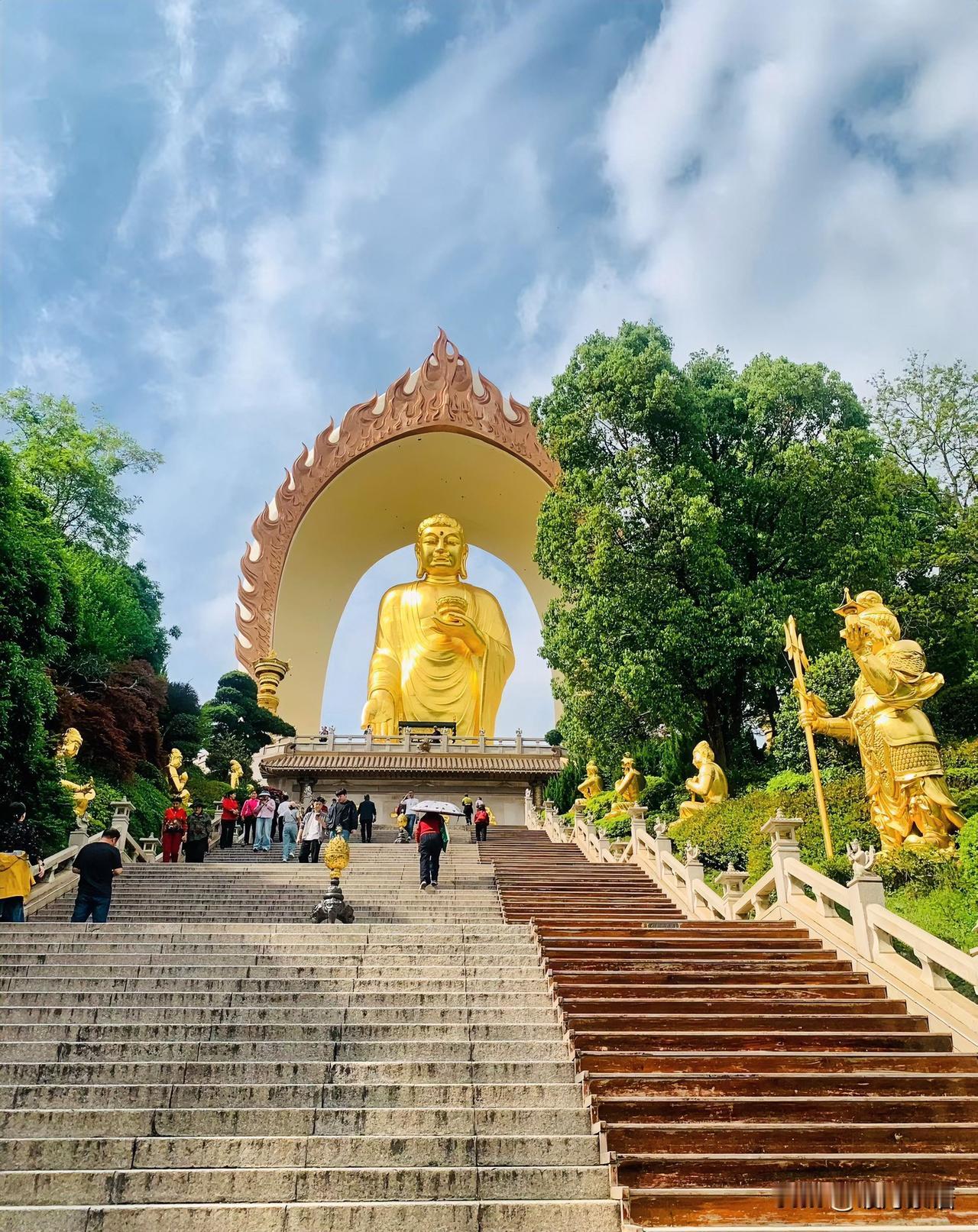 一个厉害的高人说：看一个家到底有没有福气，不看家财多少，而是看家里的这4样。
