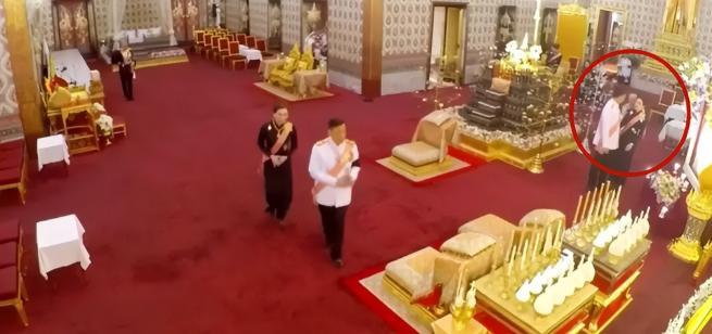 9月18日，帕查拉公主离世满100天，泰国王室举行纪念仪式。提帮功王子从国外赶回