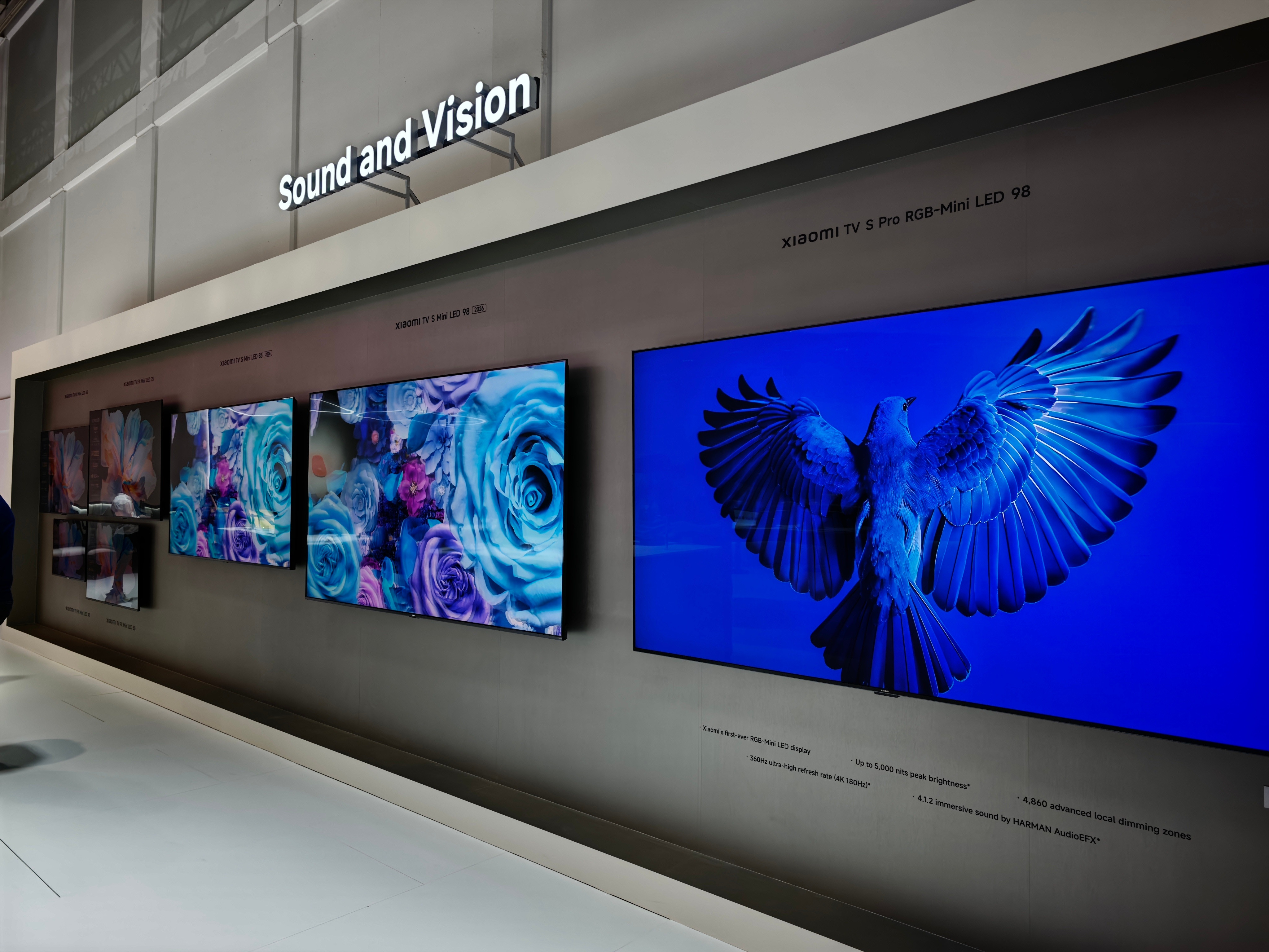 IFA2026手机平板都很常规了，电视这面墙很牛逼，RGB-MiniLED