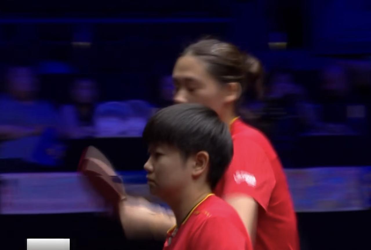一觉醒来，多少球迷天塌了，莎莎和王曼昱都1:3输球了，确实很让人意外，好在都是输