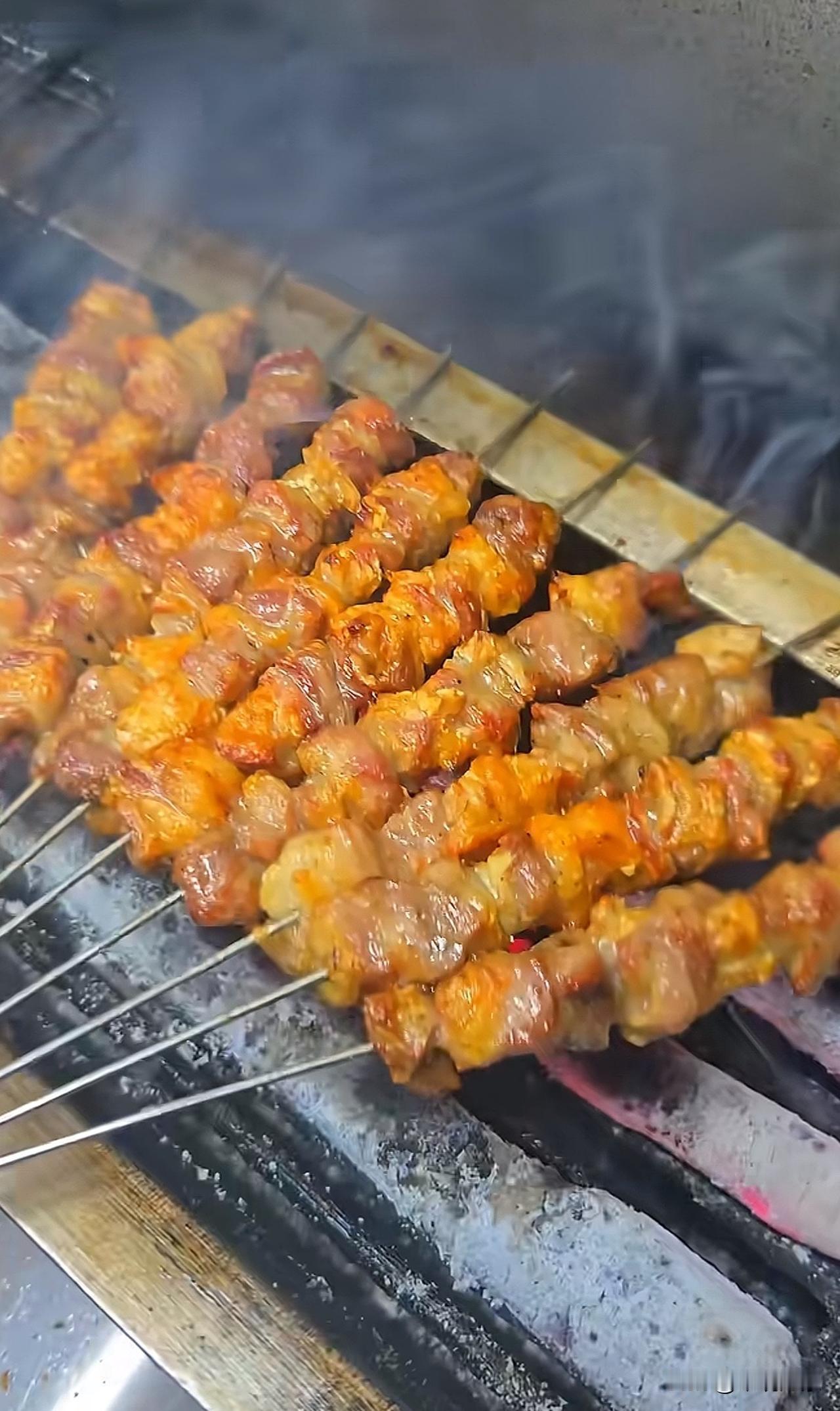 送给半夜饿的睡不着的你们[呲牙笑]